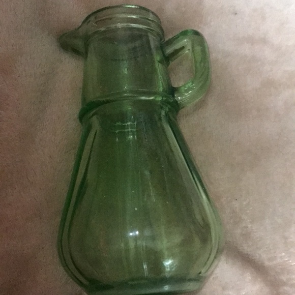 Antique Hazel Atlas Uranium Green Depression Glass Syrup jar pitcher - Picture 2 of 2